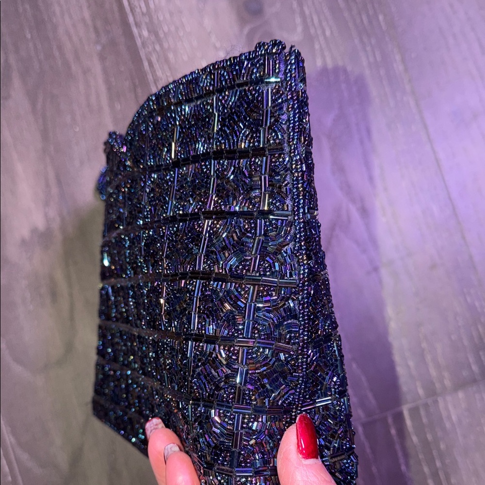 Elegant royal blue Beaded Clutch - Picture 5 of 7